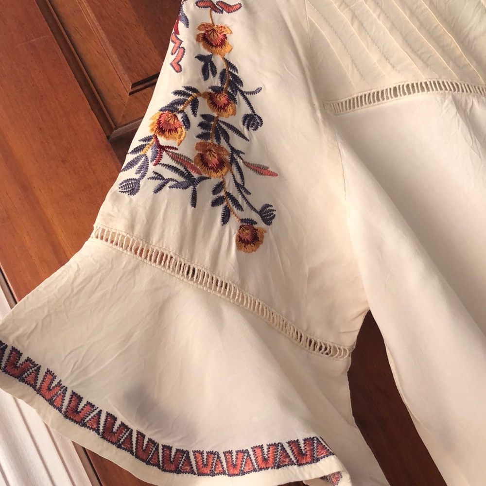 Blouse - Picture 4 of 6